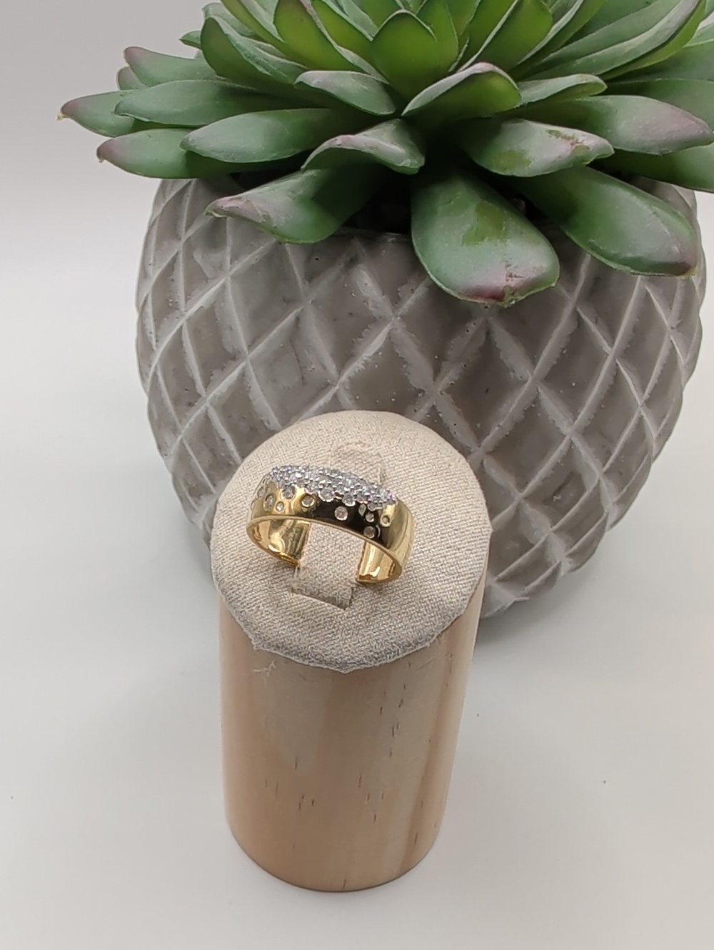 Ross-Simons 0.50 ct. t.w. Scattered-Diamond Ring, Sz 8